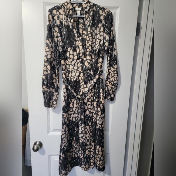 Host Pick NWT Size 4 Richard Allan x H&M Satin Dress - Picture 3 of 5